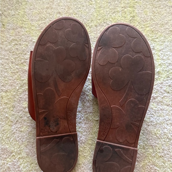 Brown sandals - Picture 3 of 4